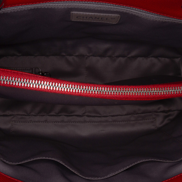 Pre-Loved Chanel Caviar Grand Shopping Tote - Picture 4 of 12